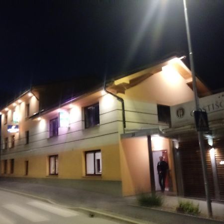 Guesthouse Zivko Dobrovce Exterior foto